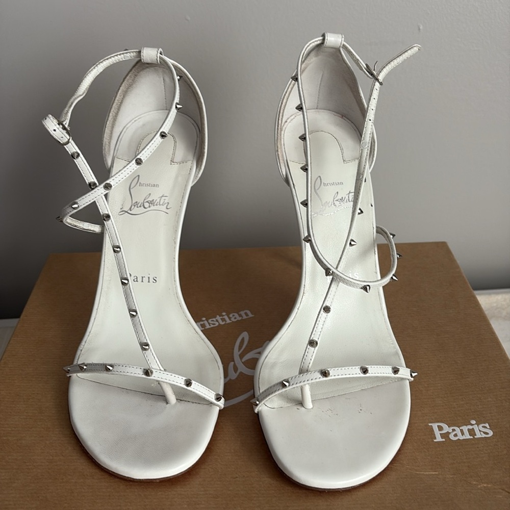 DESIGNER Christian LOUBOUTIN RED BOTTOMS, worn Once! Size 39.5. - Picture 2 of 15